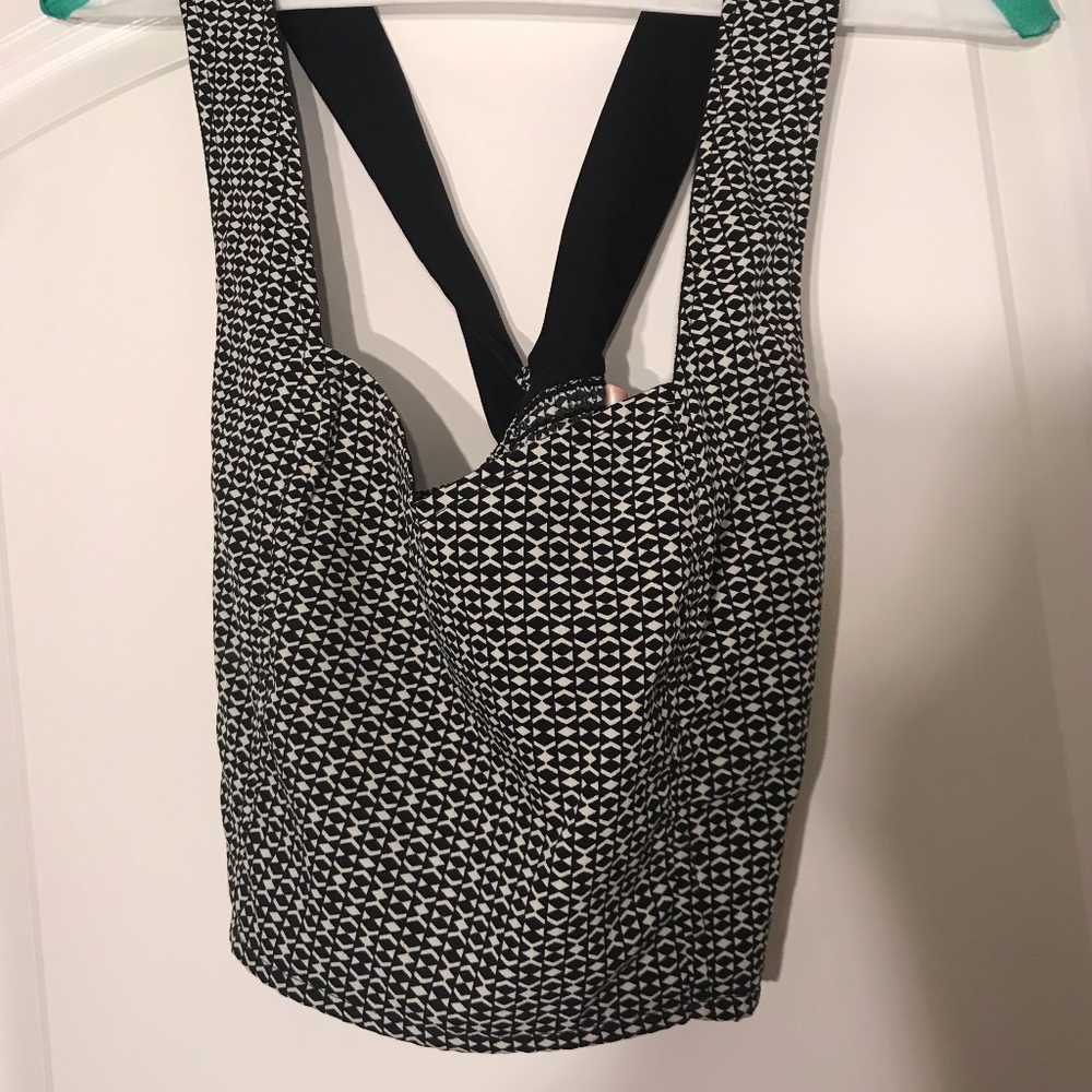 Black & White Crop Top | Size M